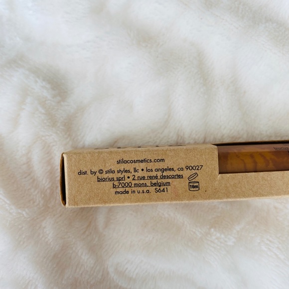 SALE 🟢 Stila Brighten and Correct Deep Concealer - Picture 2 of 6